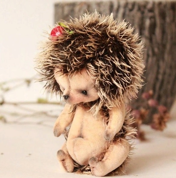 Выкройка интерьерной игрушки ёжика из мохера