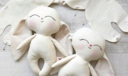 Выкройка зайца с длинными ушами из ткани